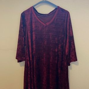 V-neck  burgundy belour swing dress really cute on with 3/4 sleeve